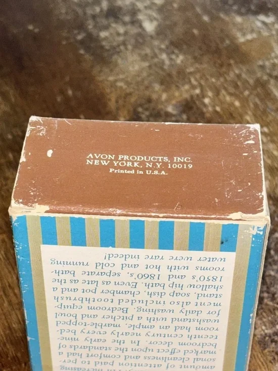 Avon ENGLISH PROVINCIAL Victorian Washstand,Cologne, Bath Oil, Powder Sachet VTG - Picture 9 of 16